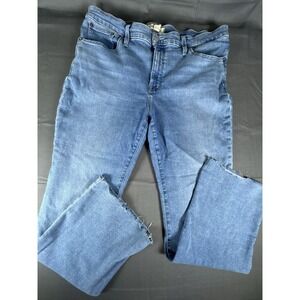 Madewell Women's Size 38‎ Mid-Rise Kick out  Blue Jeans Medium  Wash Raw Hem